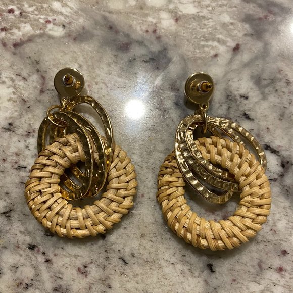 Basket Earrings **BUNDLE THIS ITEM AND SAVE** - Picture 6 of 7